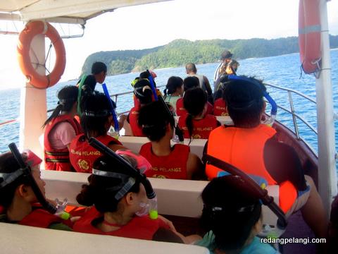 Redang Pelangi Snorkeling